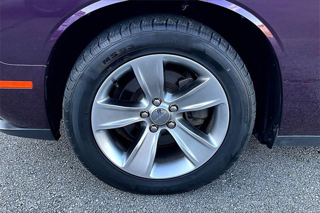 Used 2020 Dodge Challenger SXT image 27