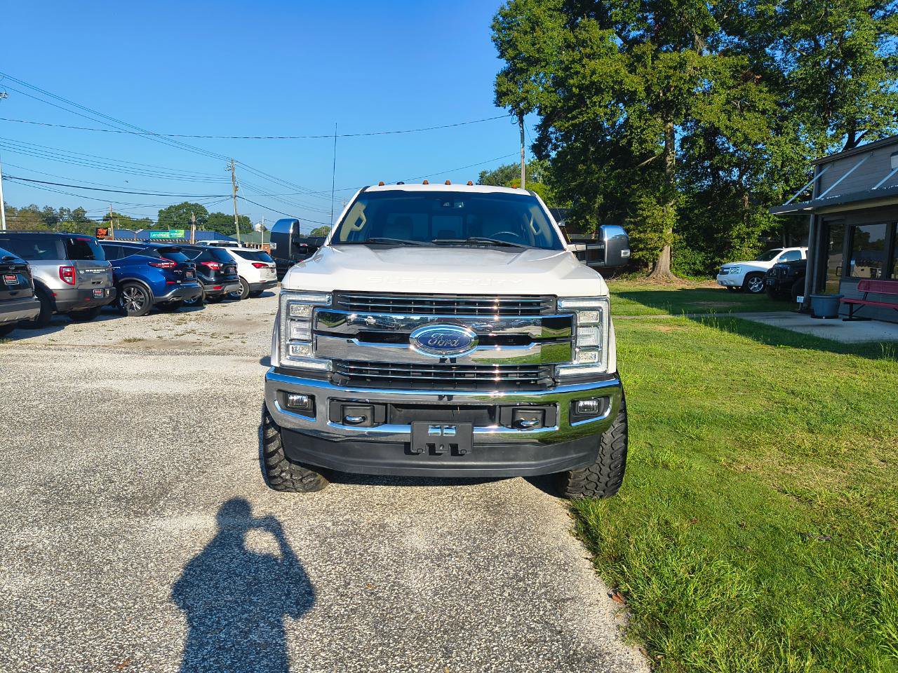 Used 2018 Ford F350 Lariat w/ Lariat Ultimate Package AWD/4WD image 3