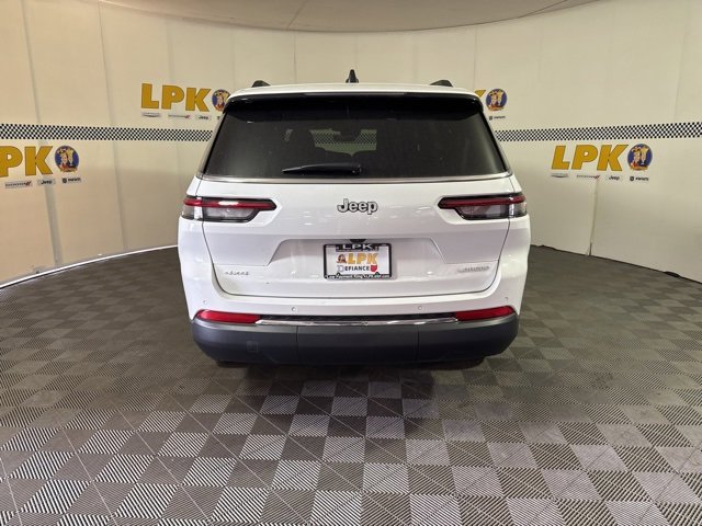 New 2025 Jeep Grand Cherokee L Laredo image 8