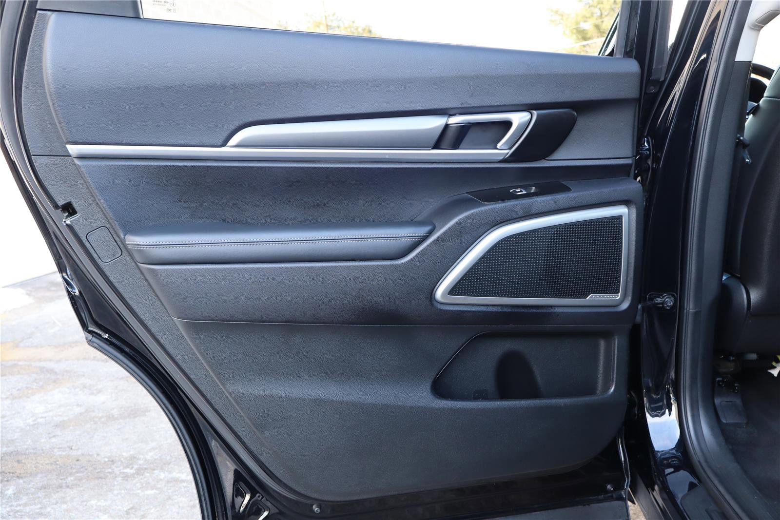 Used 2021 Kia Telluride S image 25