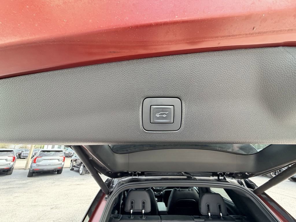 Certified 2023 Chevrolet TrailBlazer RS w/ Sun and Liftgate Package FWD image 13