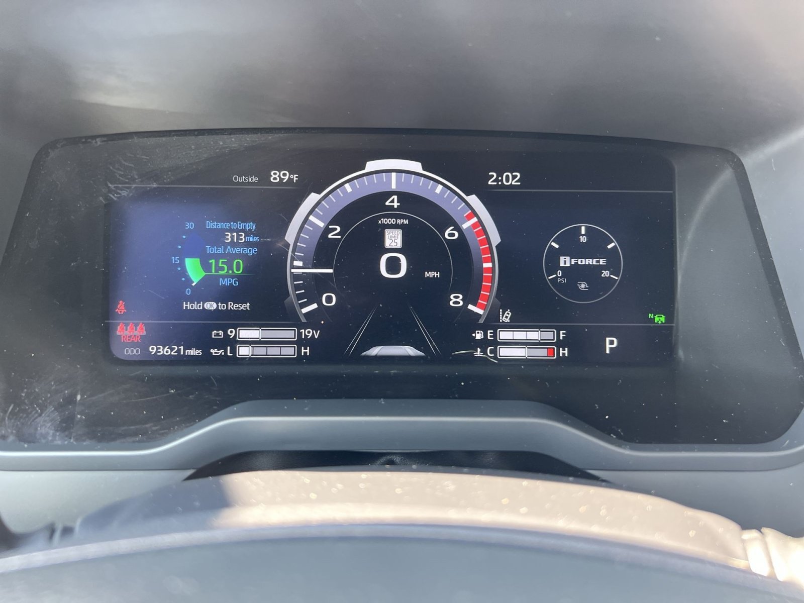 Used 2022 Toyota Tundra Platinum w/ Advanced Package AWD/4WD image 17
