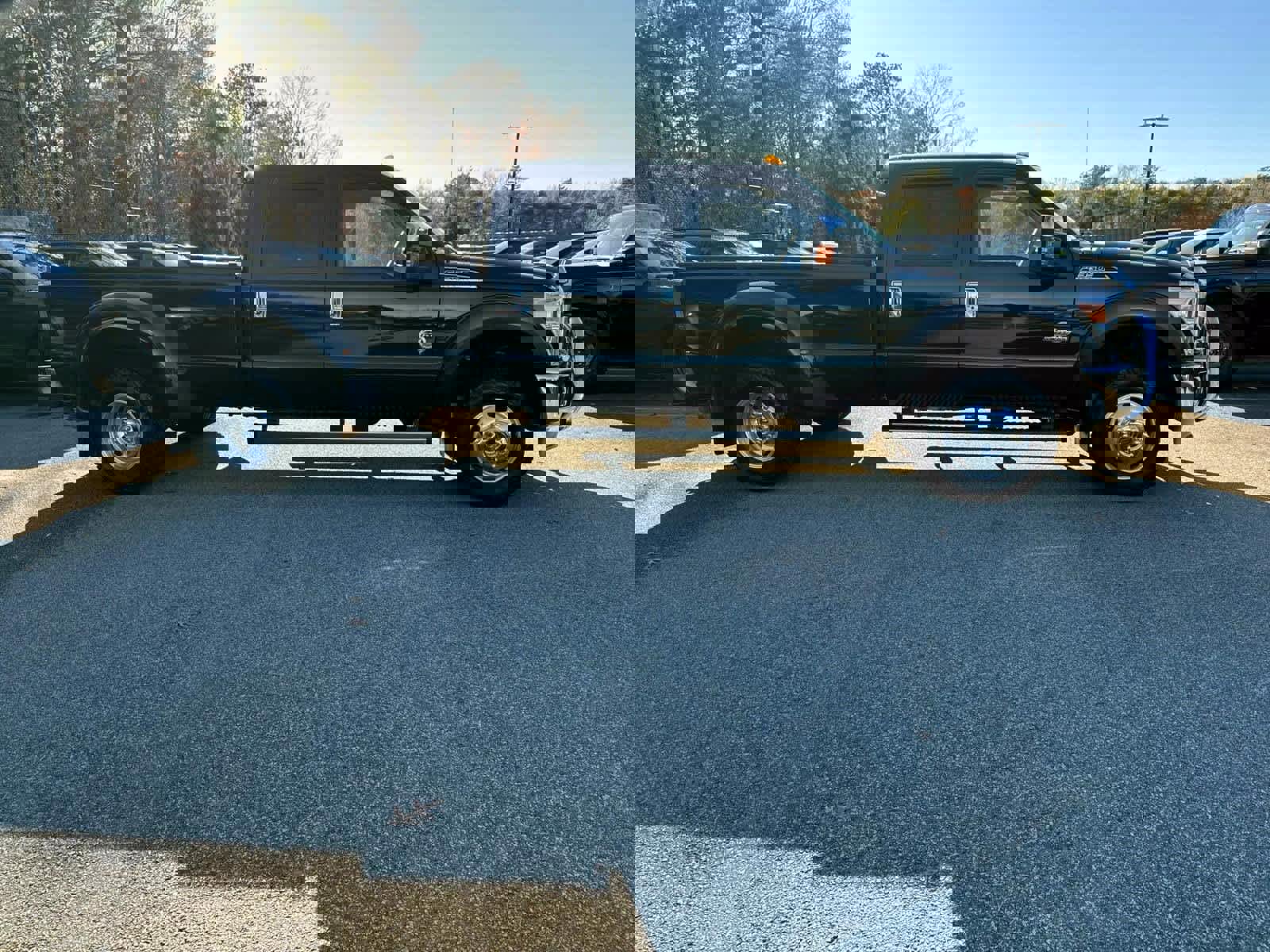 Used 2016 Ford F350 XLT w/ XLT Premium Package image 6