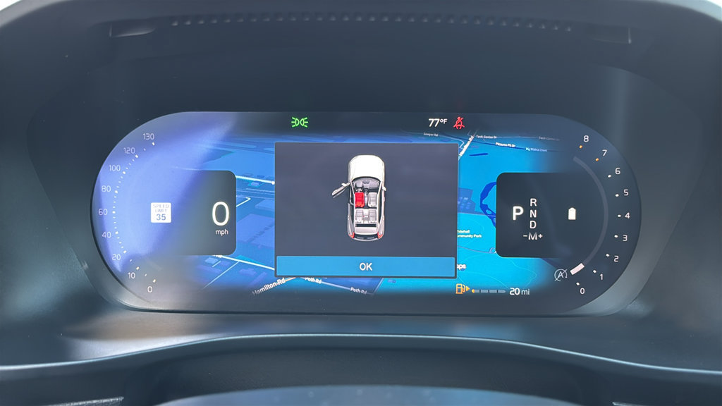 Certified 2026 Volvo XC40 B5 Plus AWD/4WD image 17