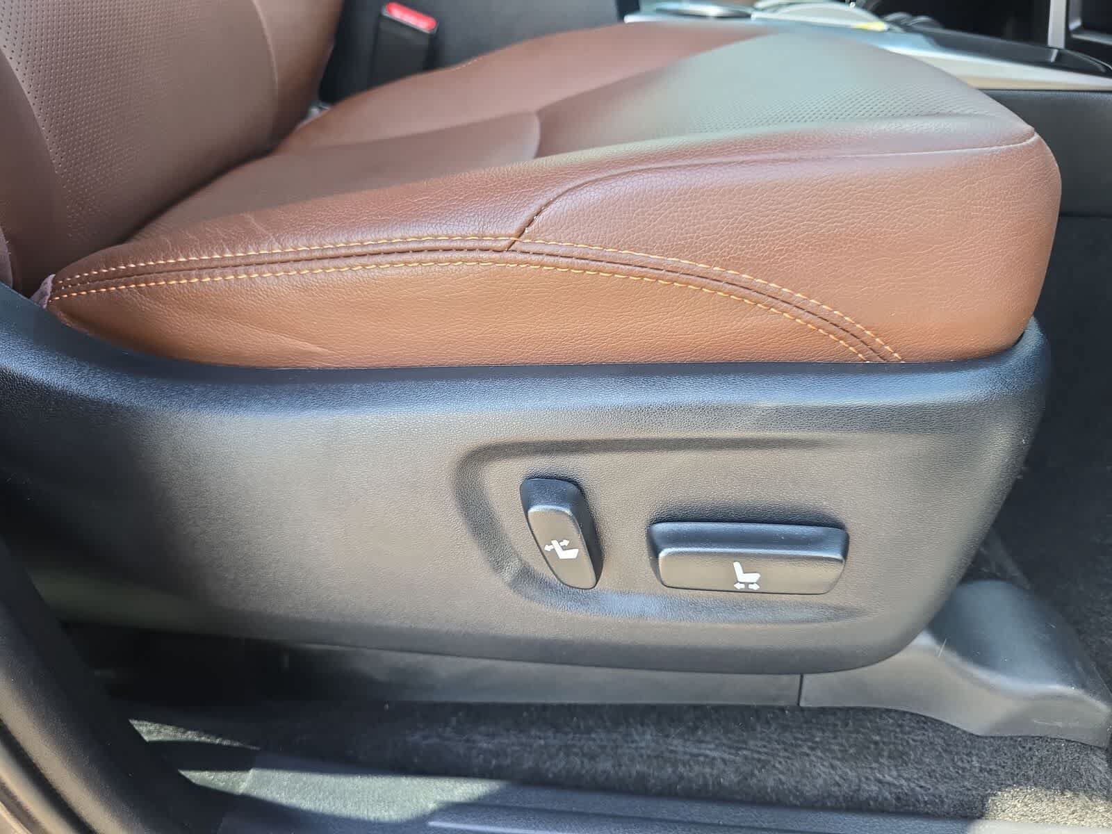 Used 2023 Toyota 4Runner Limited RWD image 12