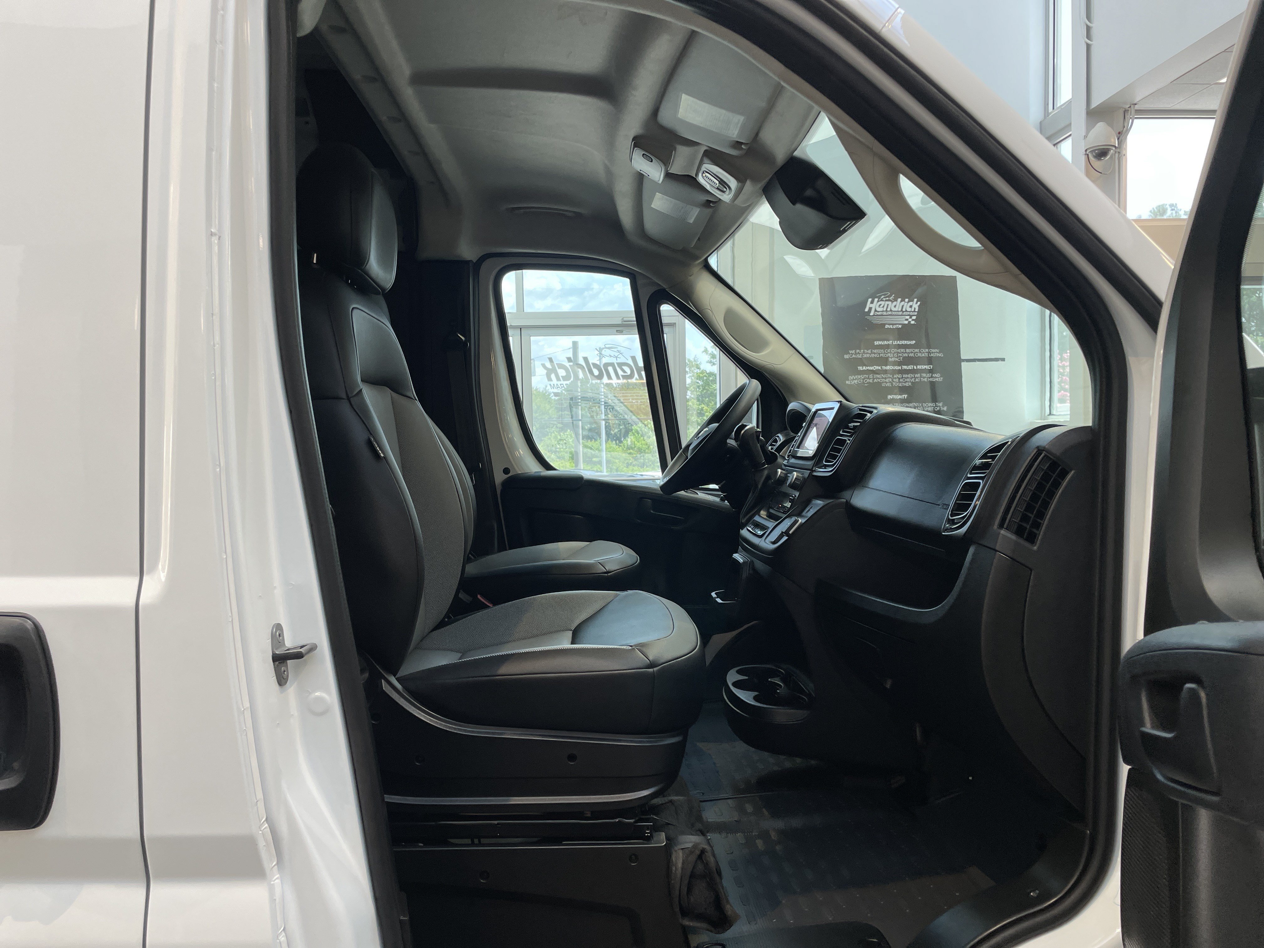 Used 2026 RAM ProMaster 2500 w/ Convenience Group FWD image 31