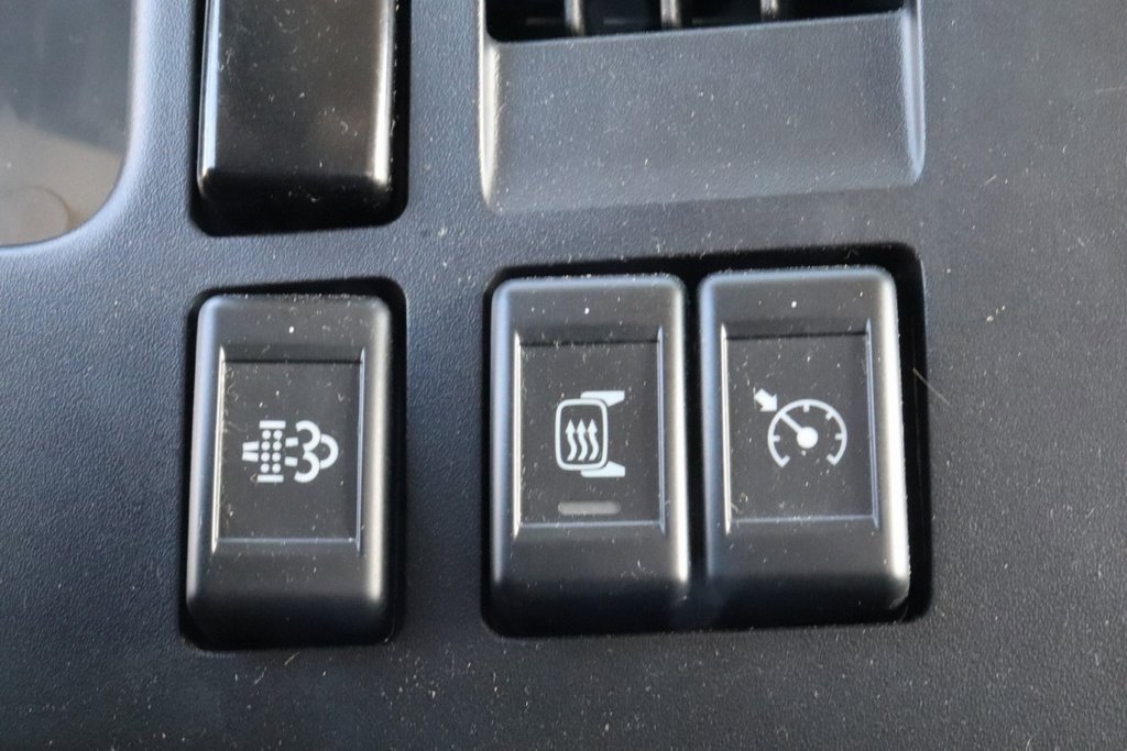 Used 2023 Chevrolet Low Cab Forward 5500XD image 13