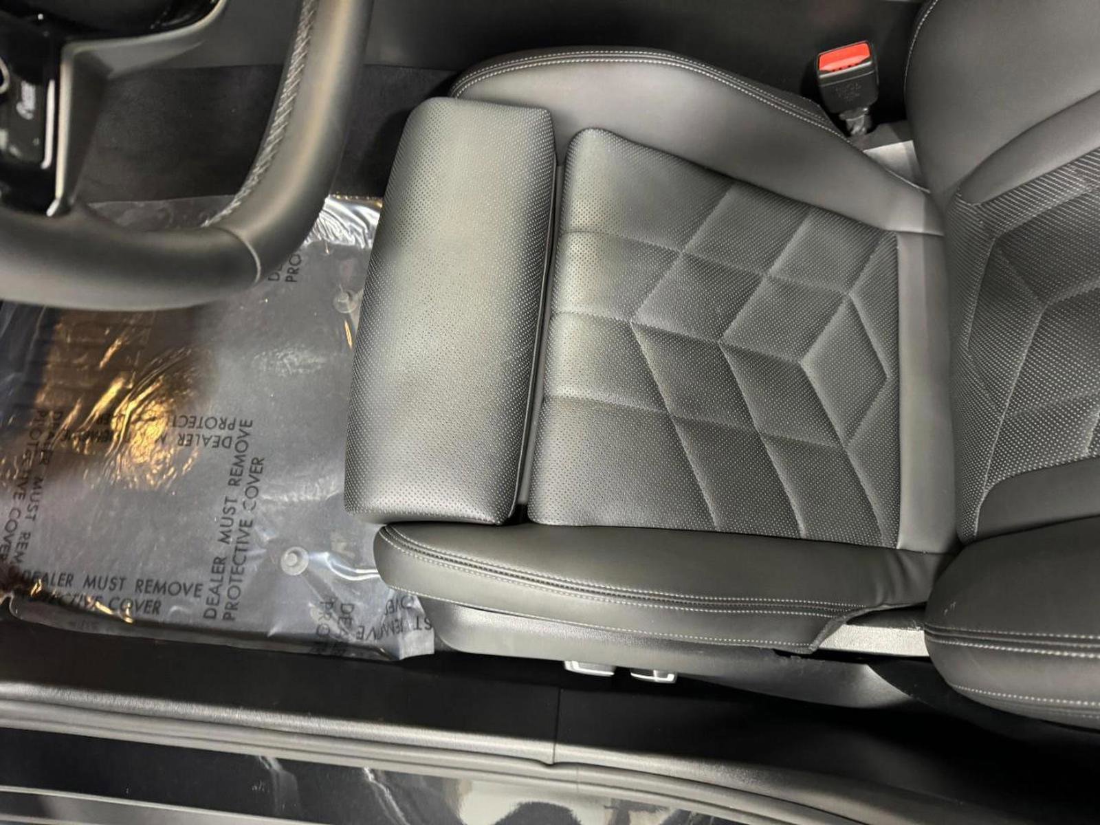 Used 2025 BMW i5 xDrive40 w/ Premium Package image 27