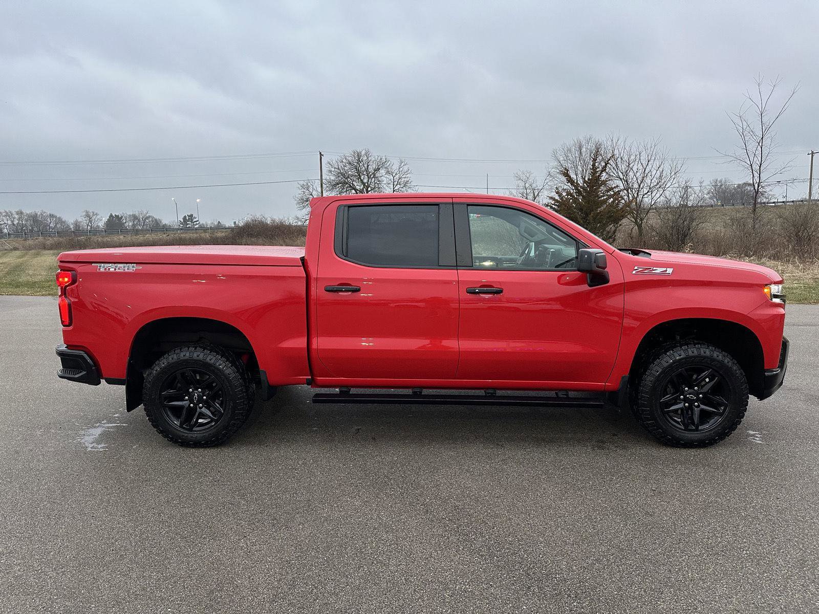 Used 2021 Chevrolet Silverado 1500 LT Trail Boss w/ Convenience Package II image 9