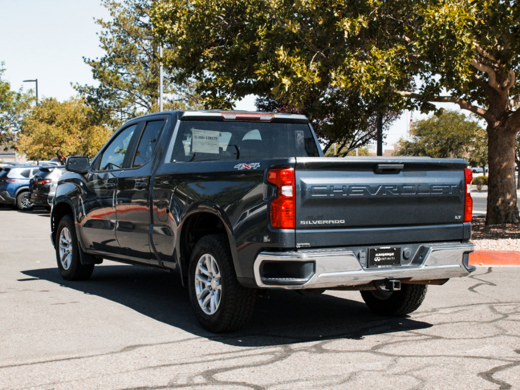 Used 2020 Chevrolet Silverado 1500 LT w/ Trailering Package AWD/4WD image 7