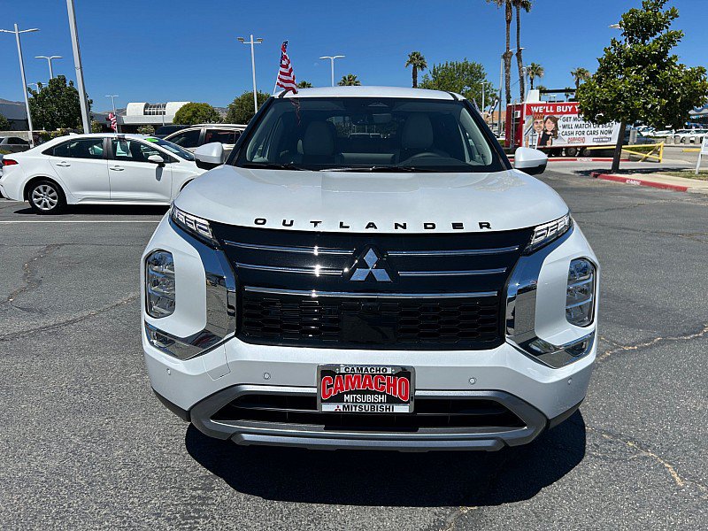 New 2026 Mitsubishi Outlander SE FWD image 2