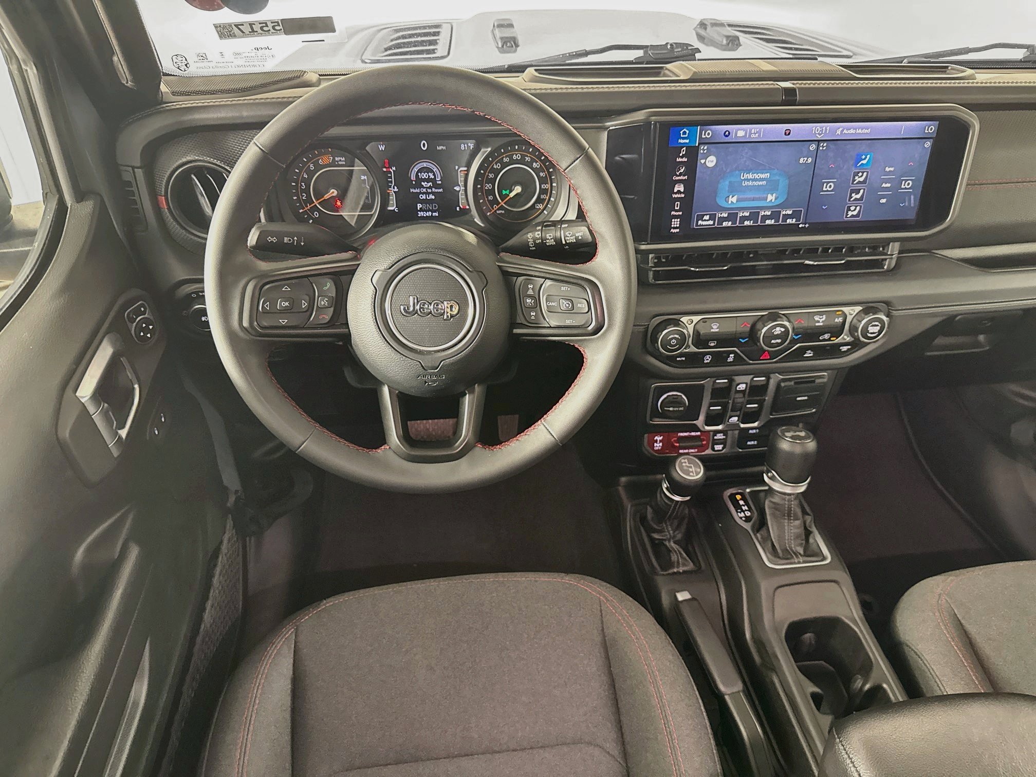 Used 2025 Jeep Wrangler Unlimited Rubicon AWD/4WD image 25