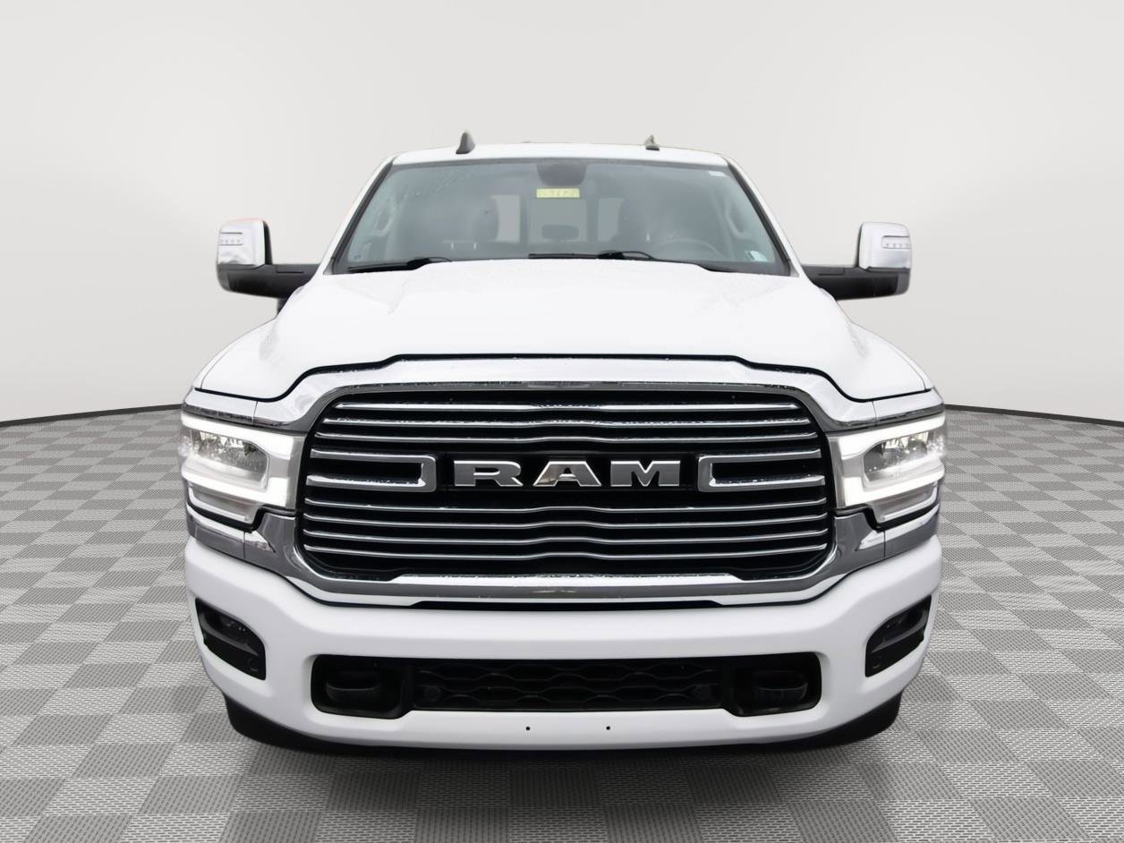 Used 2024 RAM 2500 Laramie AWD/4WD image 2