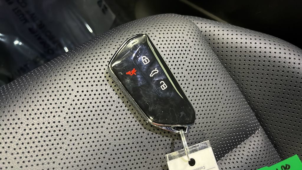 Used 2024 Volkswagen ID.4 Pro S image 21