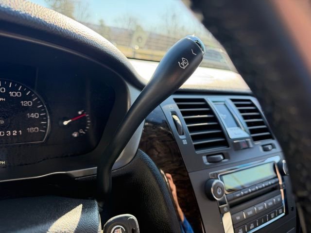 Used 2011 Cadillac DTS Limousine image 27