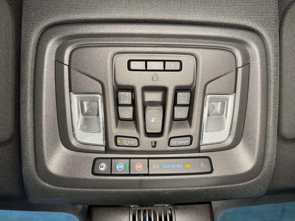 Used 2023 Chevrolet Silverado 1500 ZR2 w/ Technology Package AWD/4WD image 13