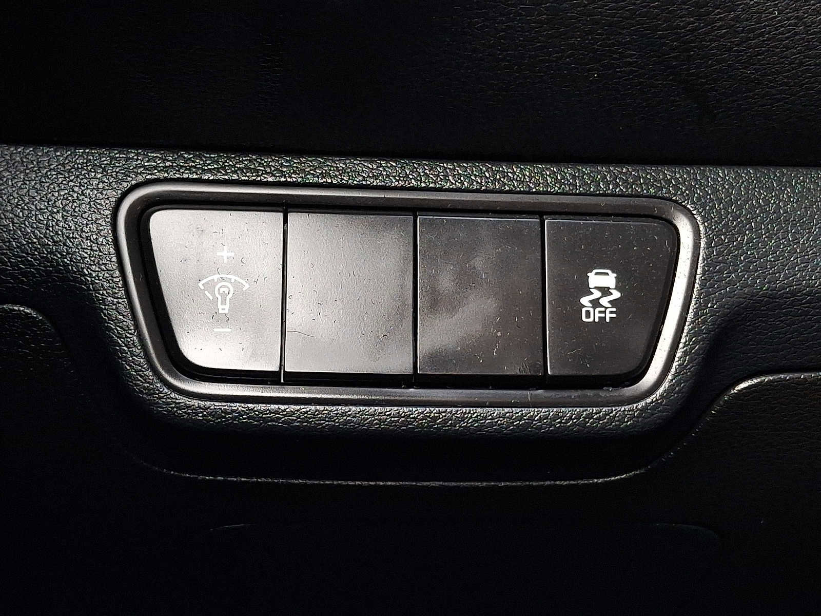 Used 2023 Kia Forte LXS image 23