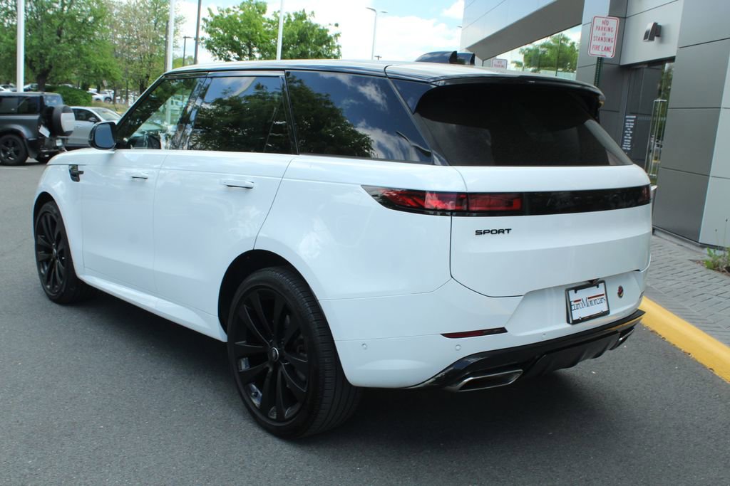 Used 2025 Land Rover Range Rover Sport Dynamic SE AWD/4WD image 11