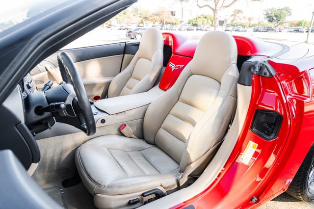 Used 2006 Chevrolet Corvette Convertible w/ Preferred Equipment Group image 4