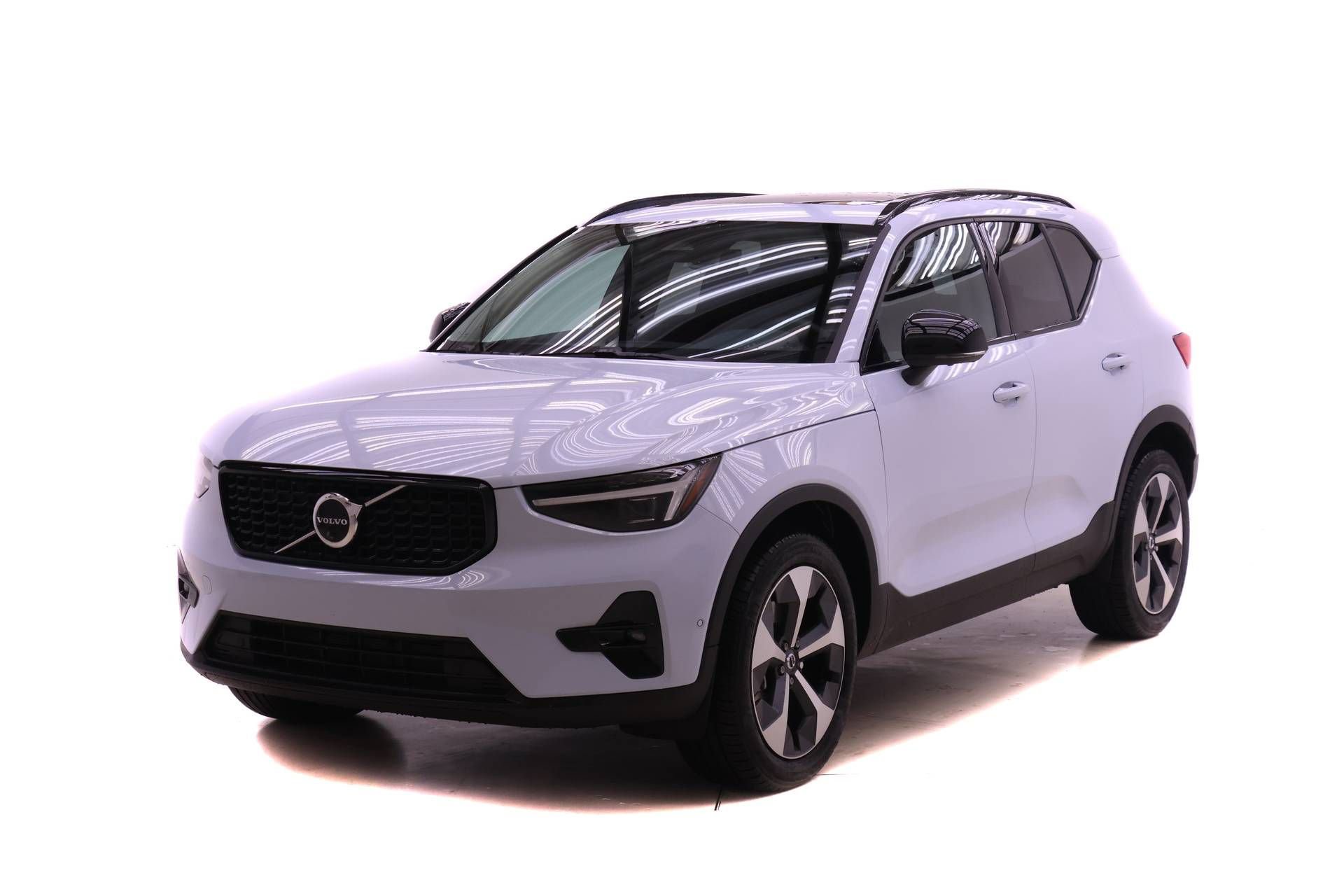New 2026 Volvo XC40 B5 Plus w/ Protection Package Premier