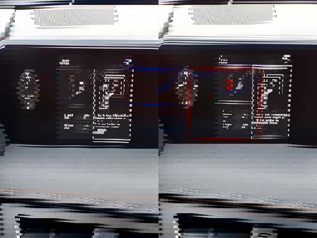 Used 2020 Lexus UX 200 w/ Premium Package image 10