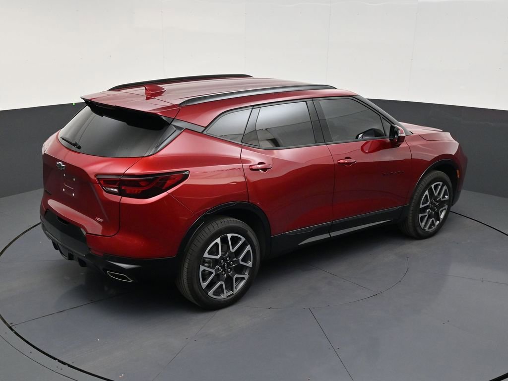 Used 2025 Chevrolet Blazer RS FWD image 17