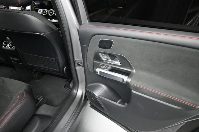 Used 2021 Mercedes-Benz GLB 35 AMG 4MATIC image 14