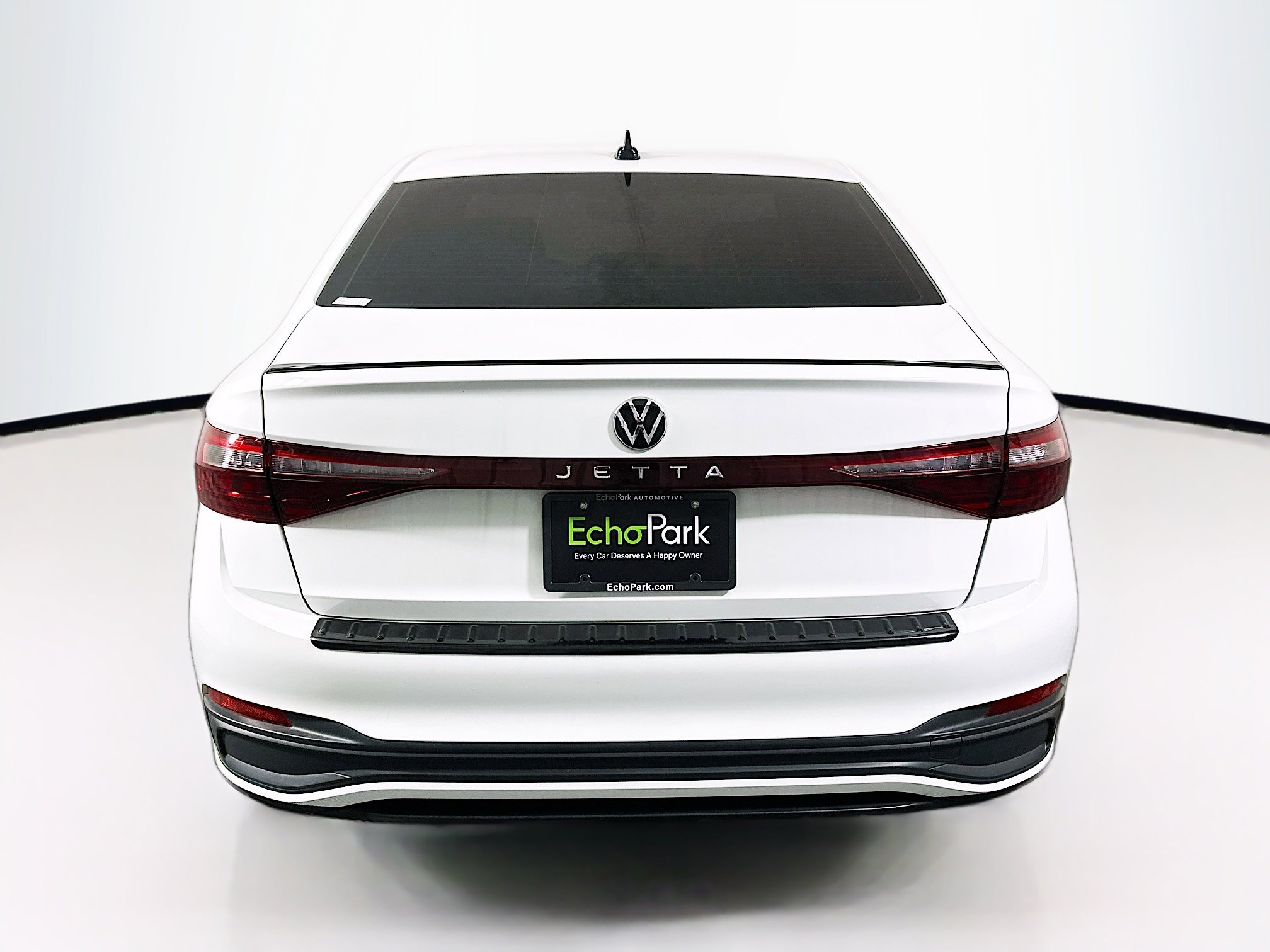 Used 2025 Volkswagen Jetta Sport image 7