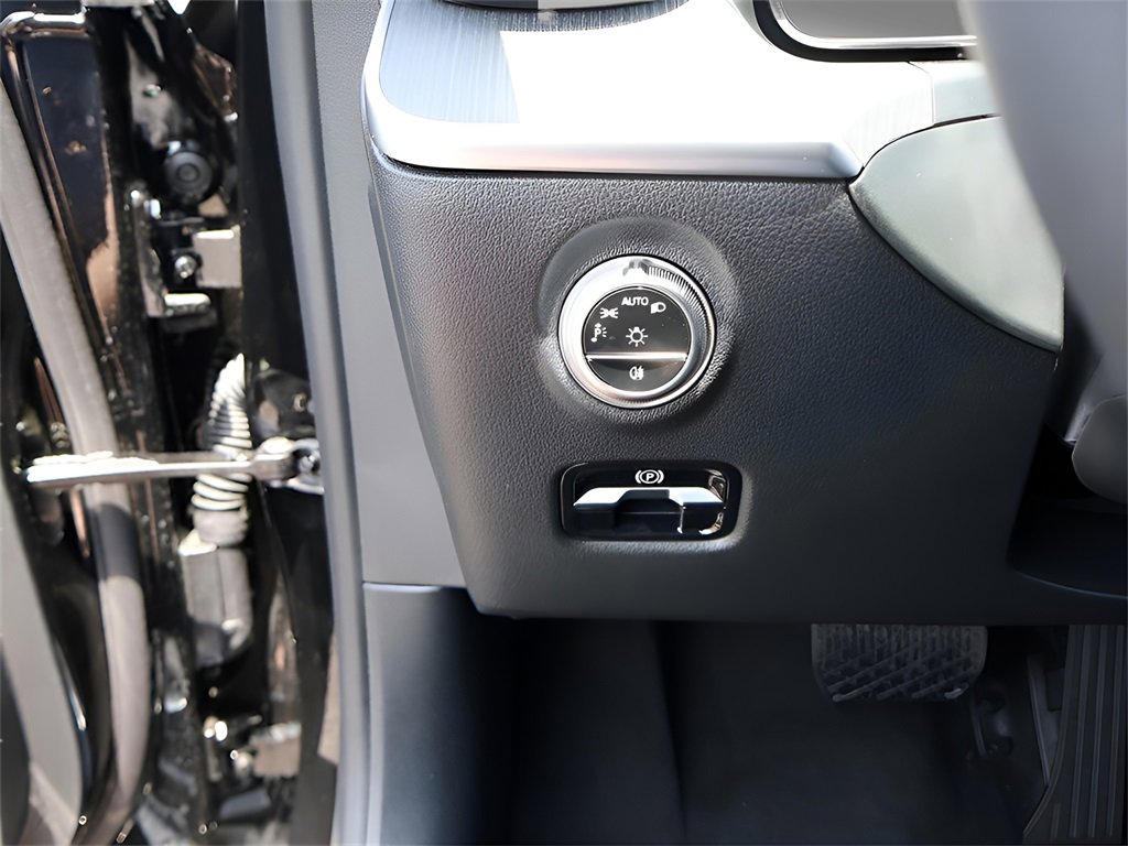 Certified 2025 Mercedes-Benz C 300 4MATIC Sedan image 70