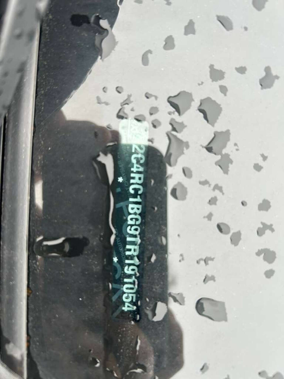 Used 2026 Chrysler Pacifica Select image 18