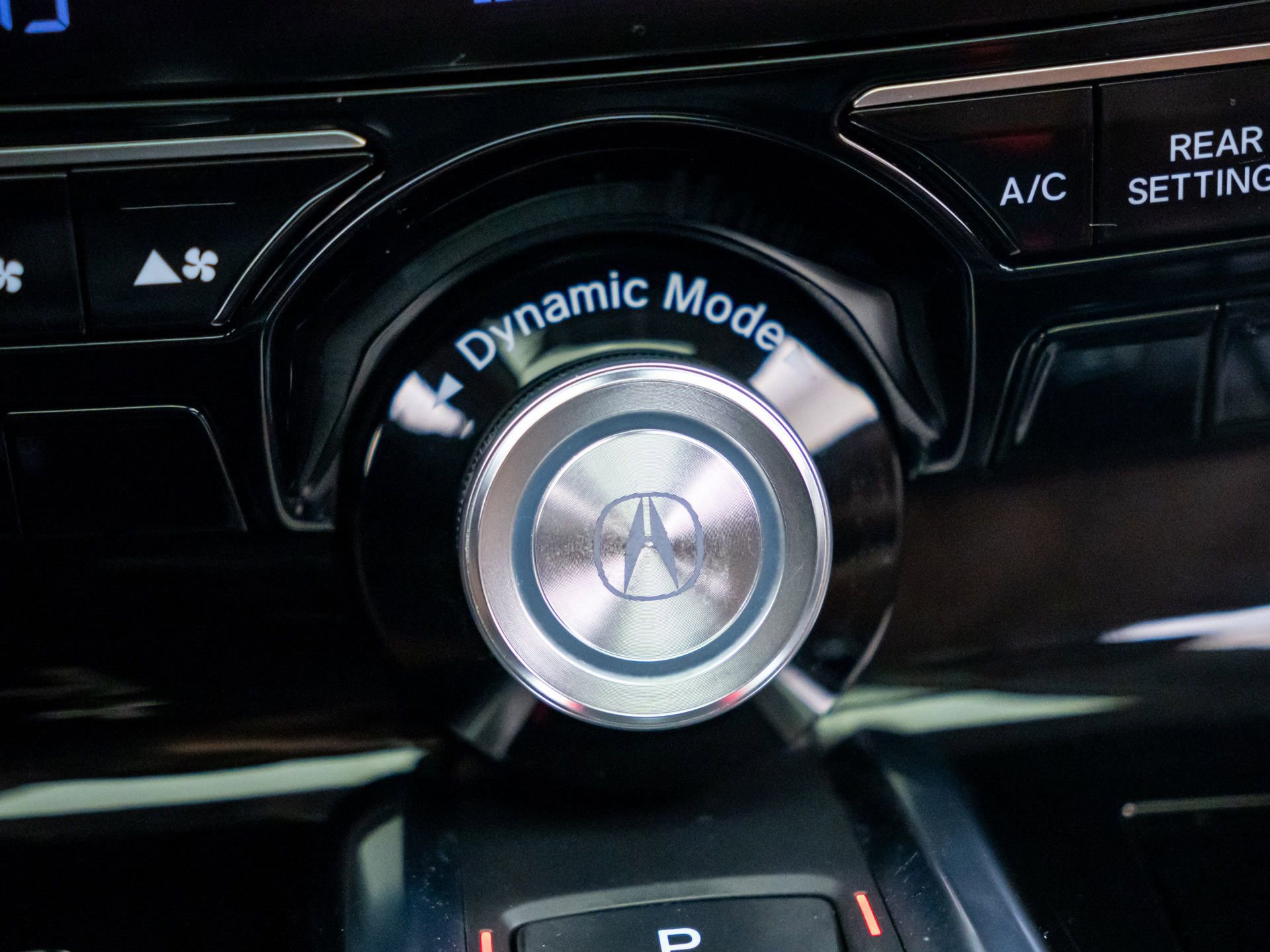 Used 2023 Acura MDX SH-AWD w/ Technology Package image 25