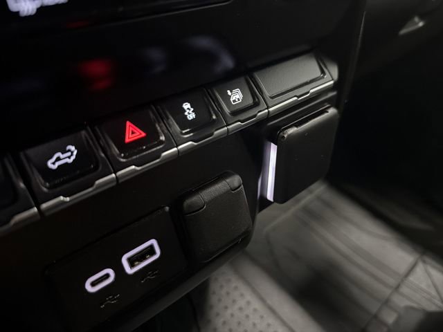 Certified 2025 Chevrolet Silverado 2500 Custom w/ Custom Convenience Package image 26