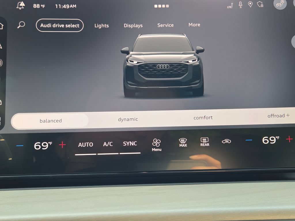 New 2026 Audi Q3 quattro 2.0T AWD/4WD image 33