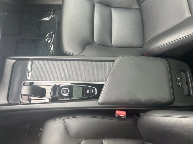 Used 2024 Volvo XC60 B5 Core w/ Protection Package Premier AWD/4WD image 27