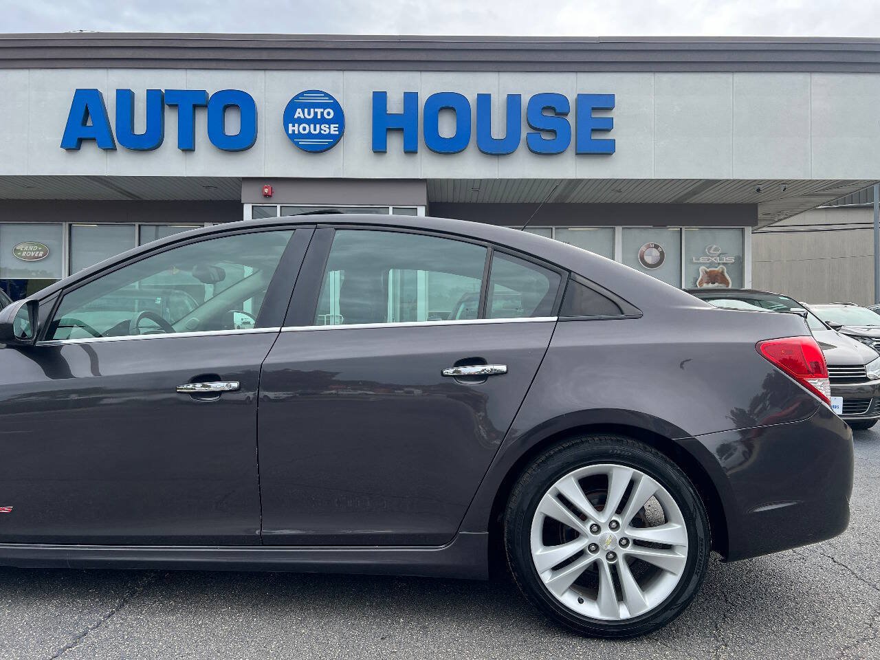 Used 2015 Chevrolet Cruze LTZ w/ Sun, Sound and Sport Package FWD image 35