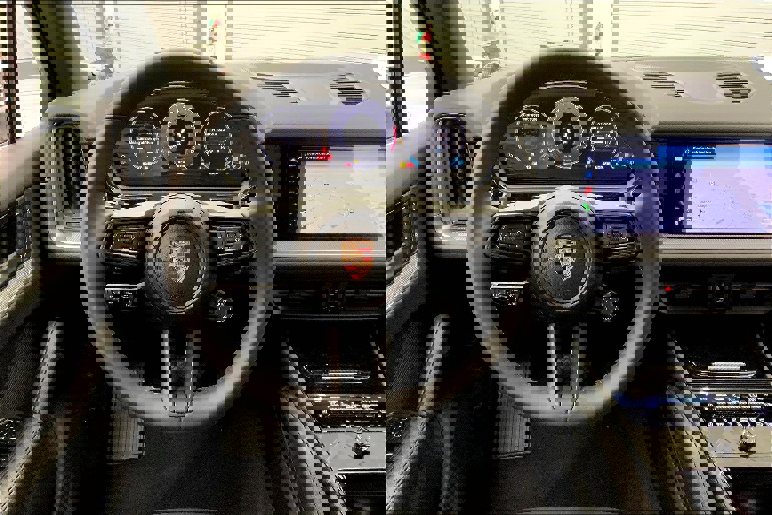 New 2025 Porsche Cayenne image 10