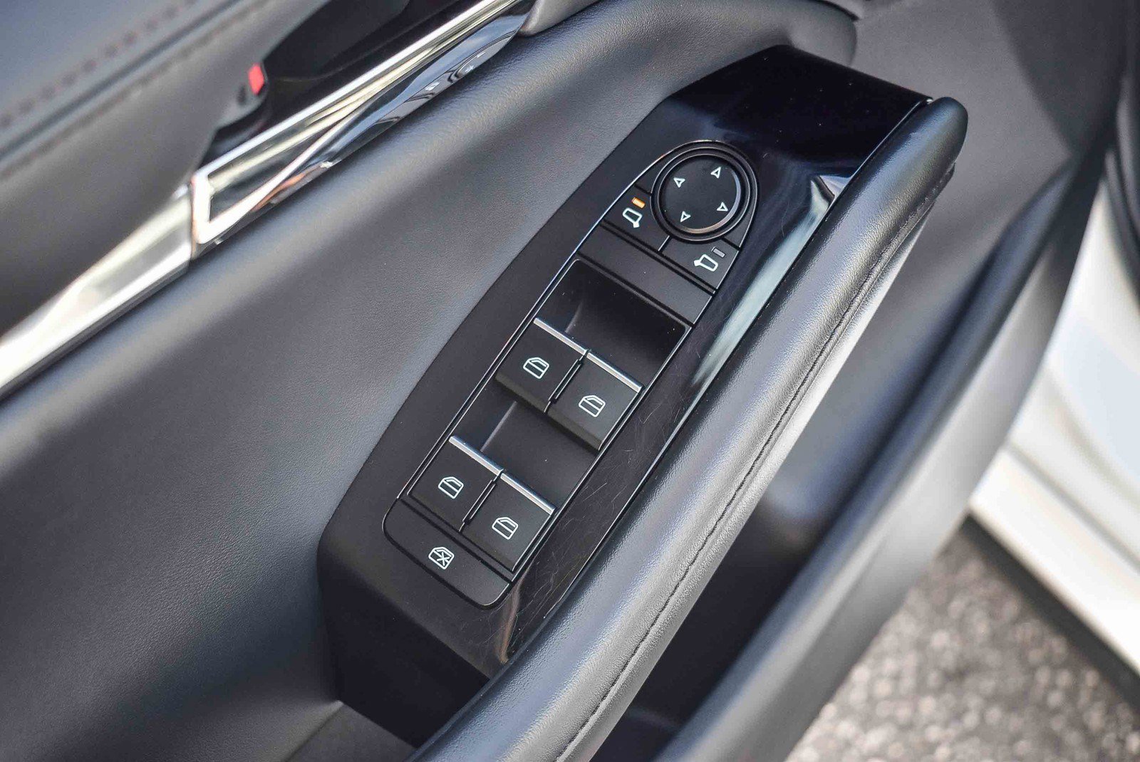 Used 2023 MAZDA MAZDA3 s image 20