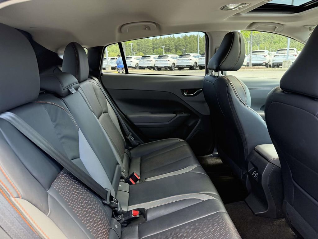 Used 2024 Subaru Crosstrek 2.5i Limited w/ Crosstrek Mirror Package AWD/4WD image 16