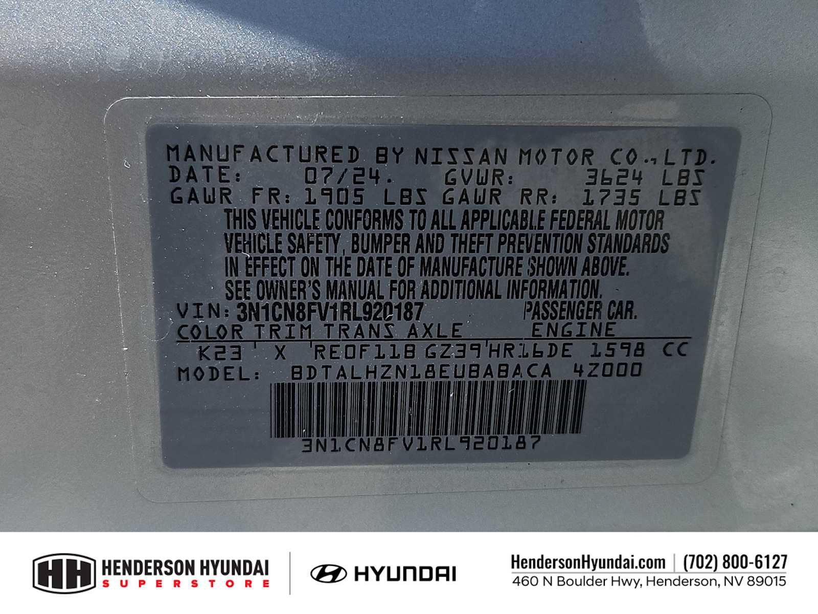 Used 2024 Nissan Versa SR FWD image 34