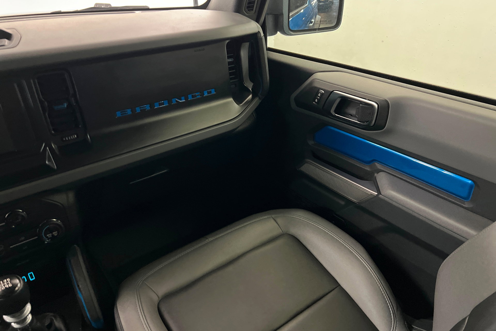 Used 2021 Ford Bronco Black Diamond AWD/4WD image 11