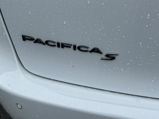 New 2026 Chrysler Pacifica Limited w/ S Appearance Package image 9