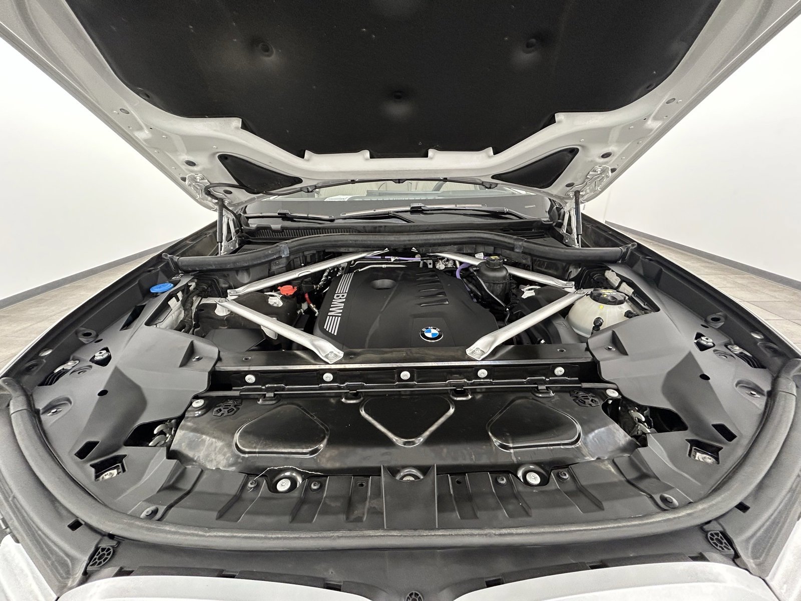 Used 2023 BMW X7 xDrive40i w/ Executive Package image 46