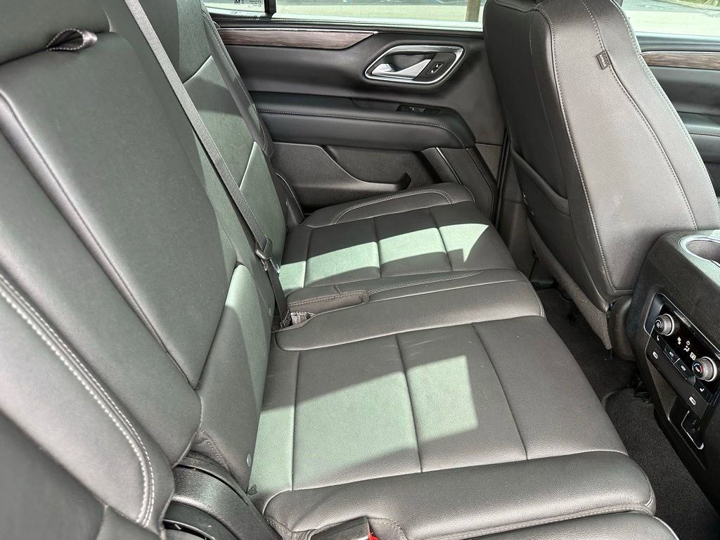 Used 2022 Chevrolet Tahoe LT w/ Luxury Package image 19