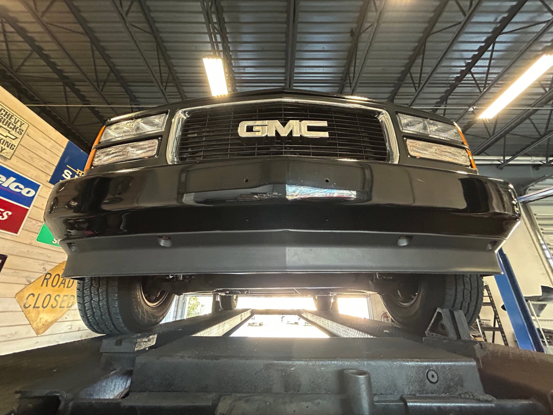 Used 1996 GMC Yukon SLE image 39