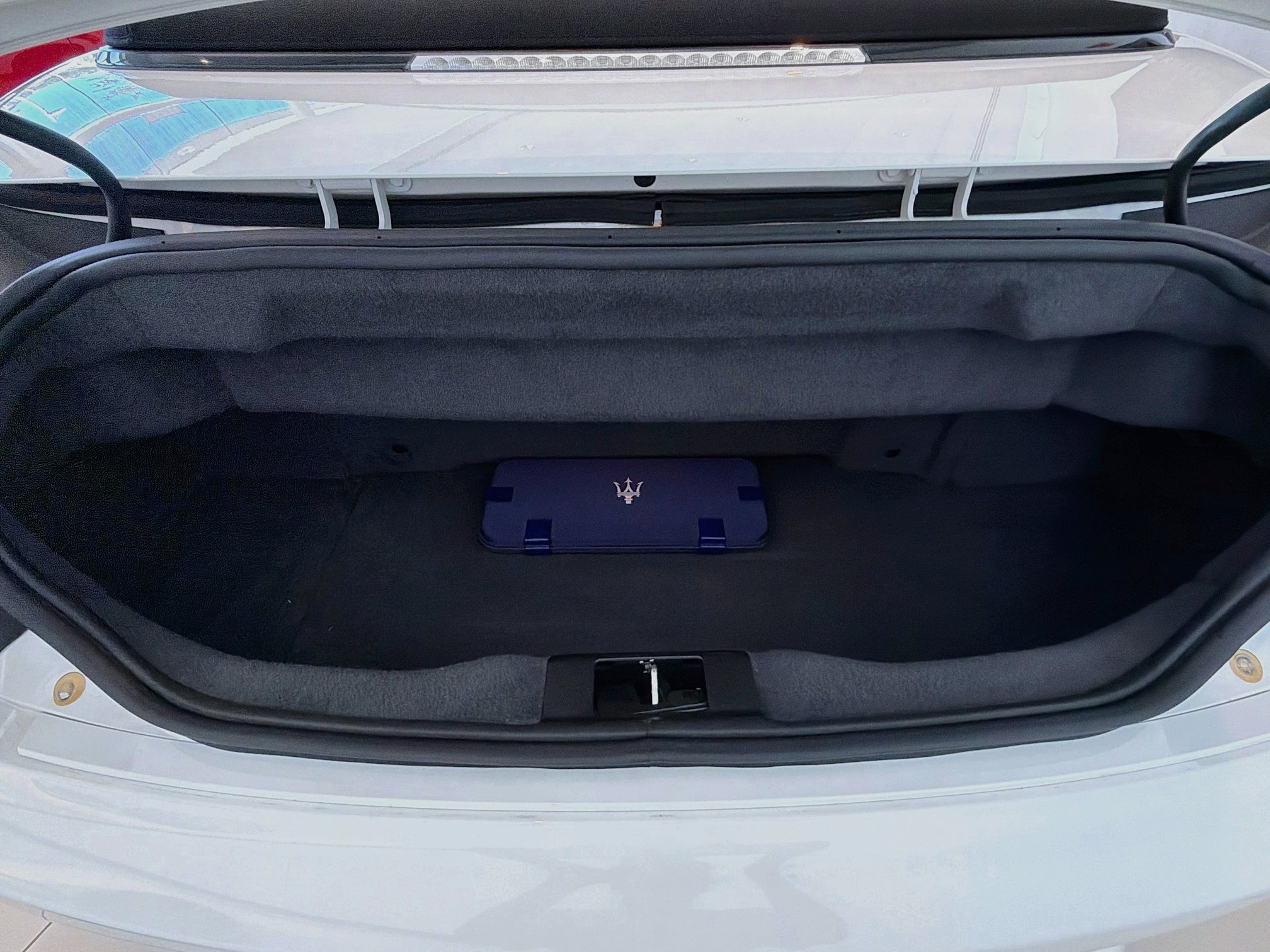 Used 2018 Maserati GranTurismo Sport RWD image 12