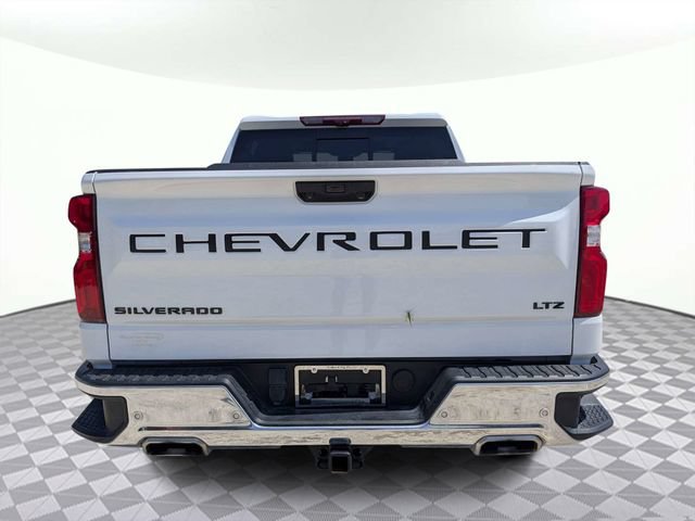 Used 2025 Chevrolet Silverado 1500 LTZ w/ Technology Package AWD/4WD image 5
