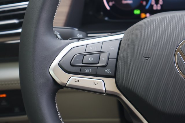 Certified 2026 Volkswagen Atlas SE FWD image 21