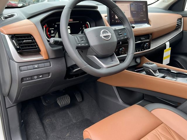 New 2026 Nissan Rogue Platinum image 14