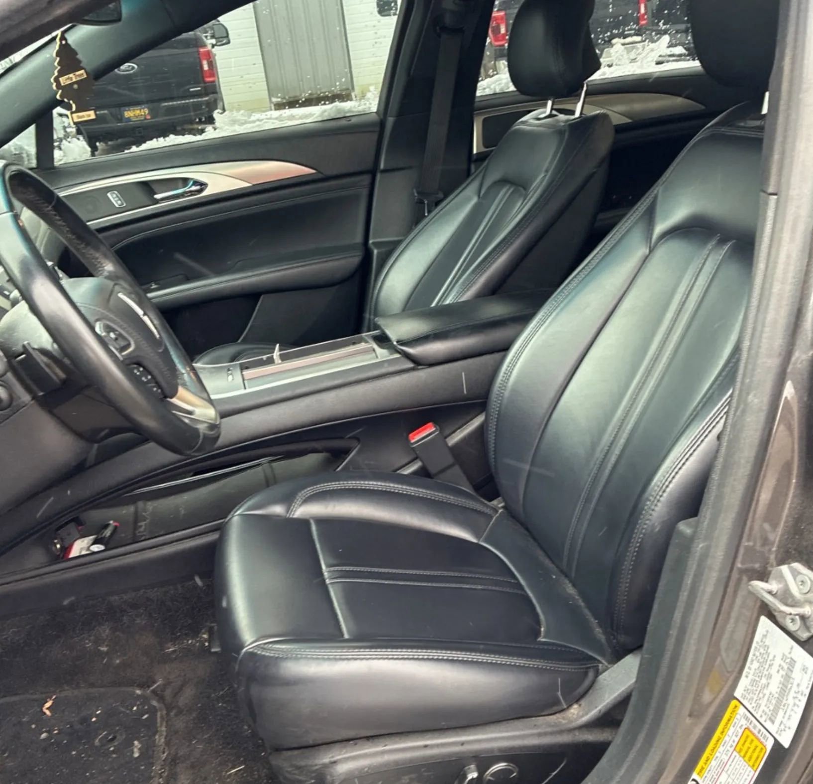 Used 2017 Lincoln MKZ Premiere image 2