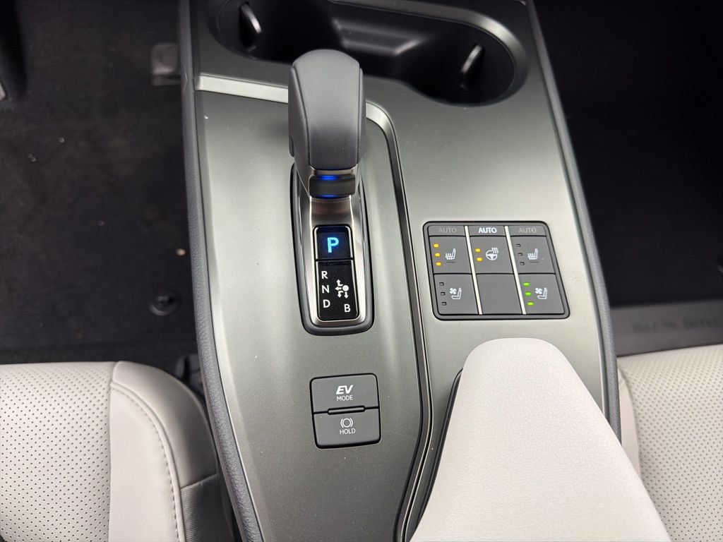 New 2026 Lexus UX 300h AWD image 11
